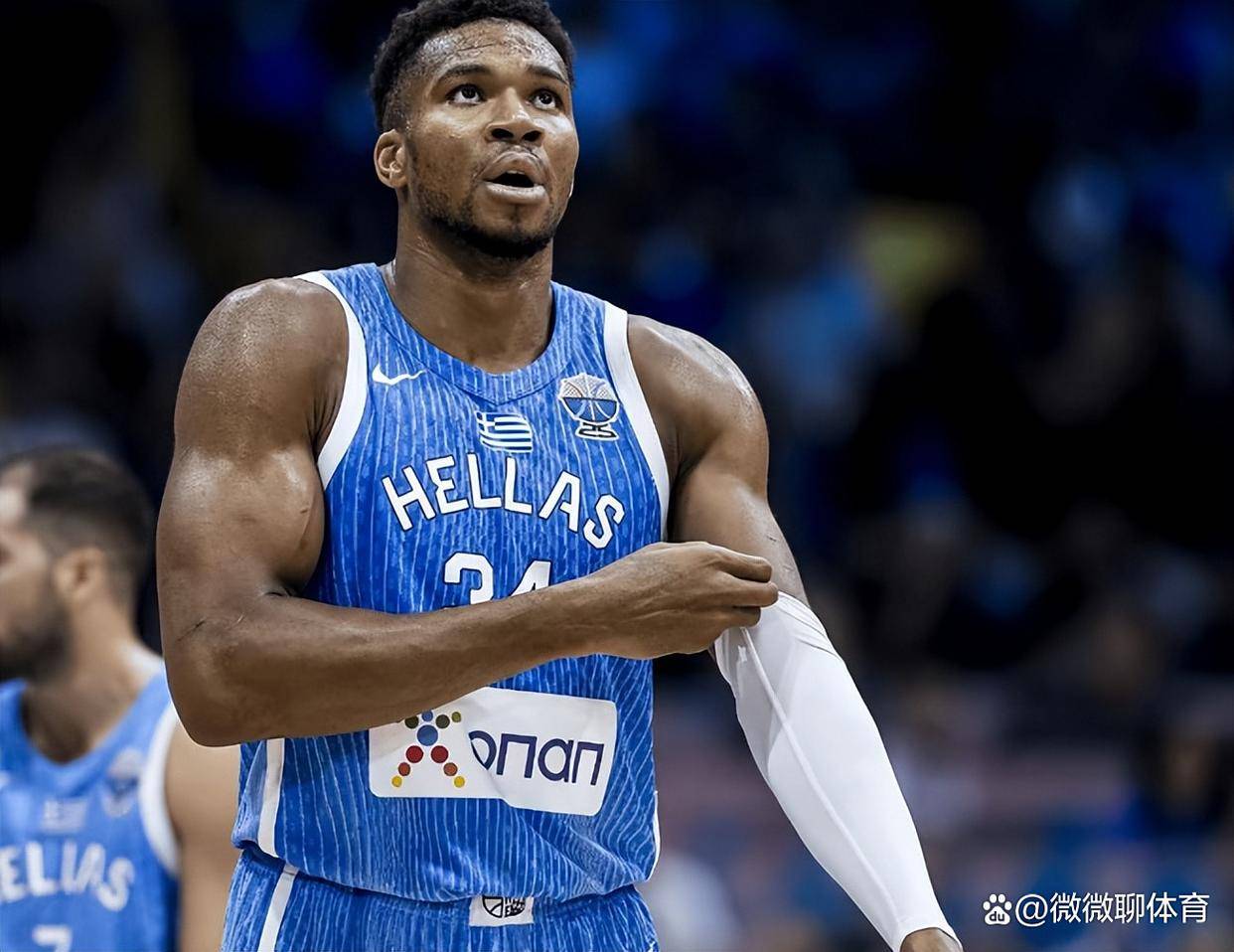 关于意大利男篮血洗加拿大男篮，字母哥制霸全场的信息